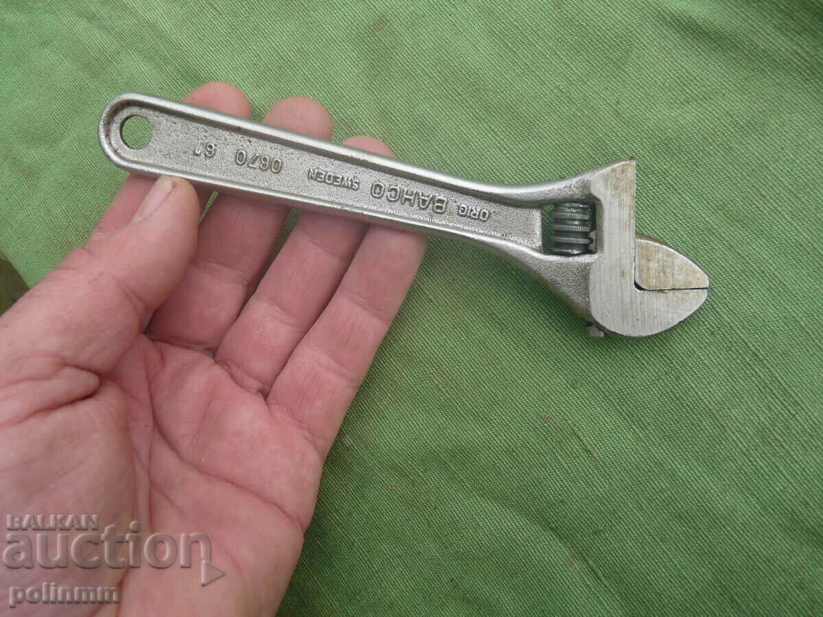 Παράδοση Παλιό ανοιχτό κλειδί BAHCO - Μικρό μέγεθος Παράδοση Παλιό ανοιχτό κλειδί BAHCO - Μικρό μέγεθος