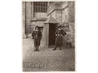 1931 OLD PHOTO ROME VATICAN SWISS GUARDS G446