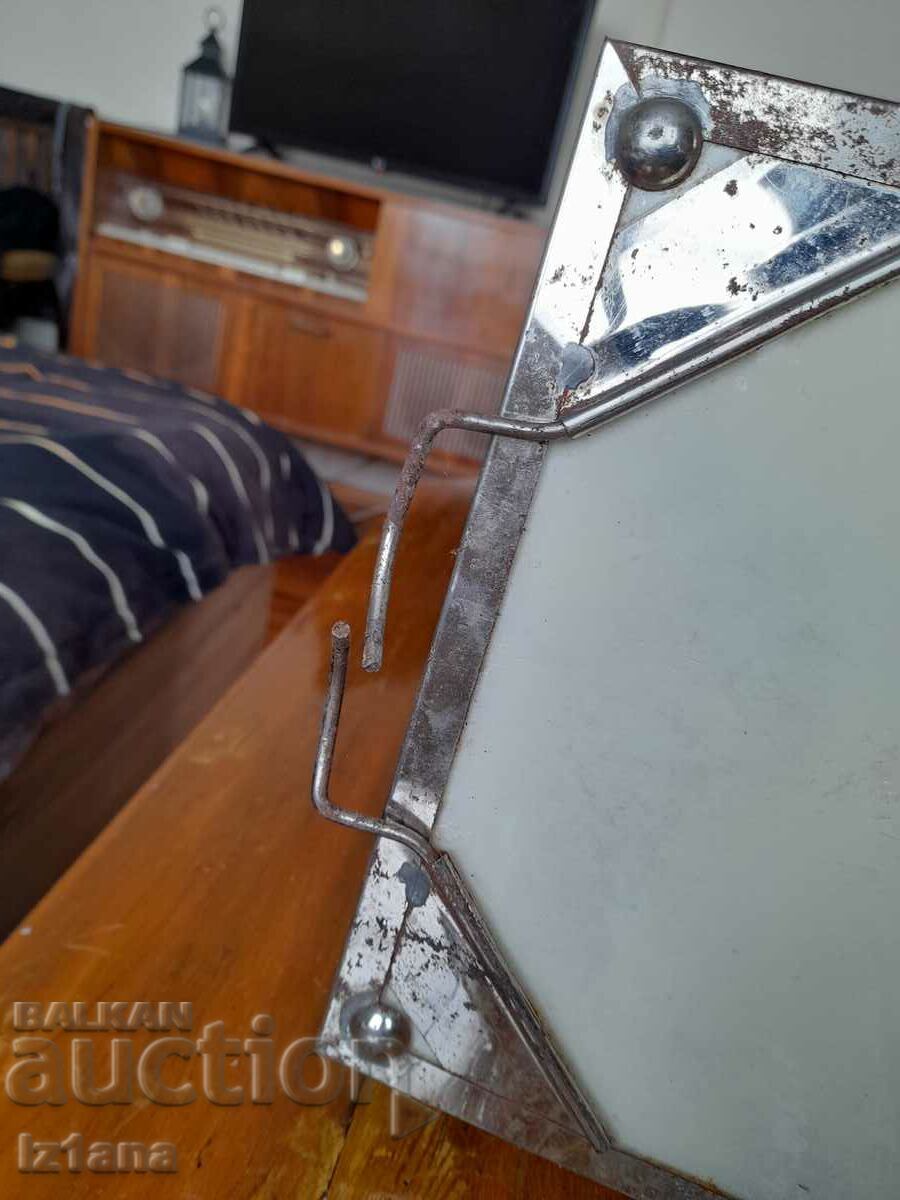 Old tray - 6 Old tray - 6