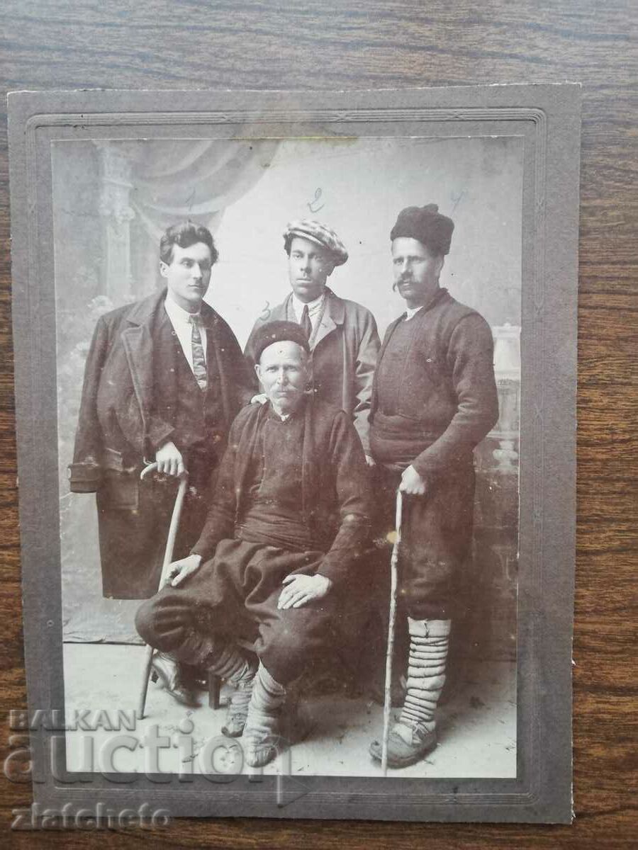 Παλιά φωτογραφία από χαρτόνι - με τιμή 30.00 BGN | € 15.34 Παλιά φωτογραφία από χαρτόνι - με τιμή 30.00 BGN | € 15.34