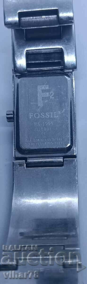 WOMEN'S FOSSIL QUARTZ WATCH - 6 WOMEN'S FOSSIL QUARTZ WATCH - 6