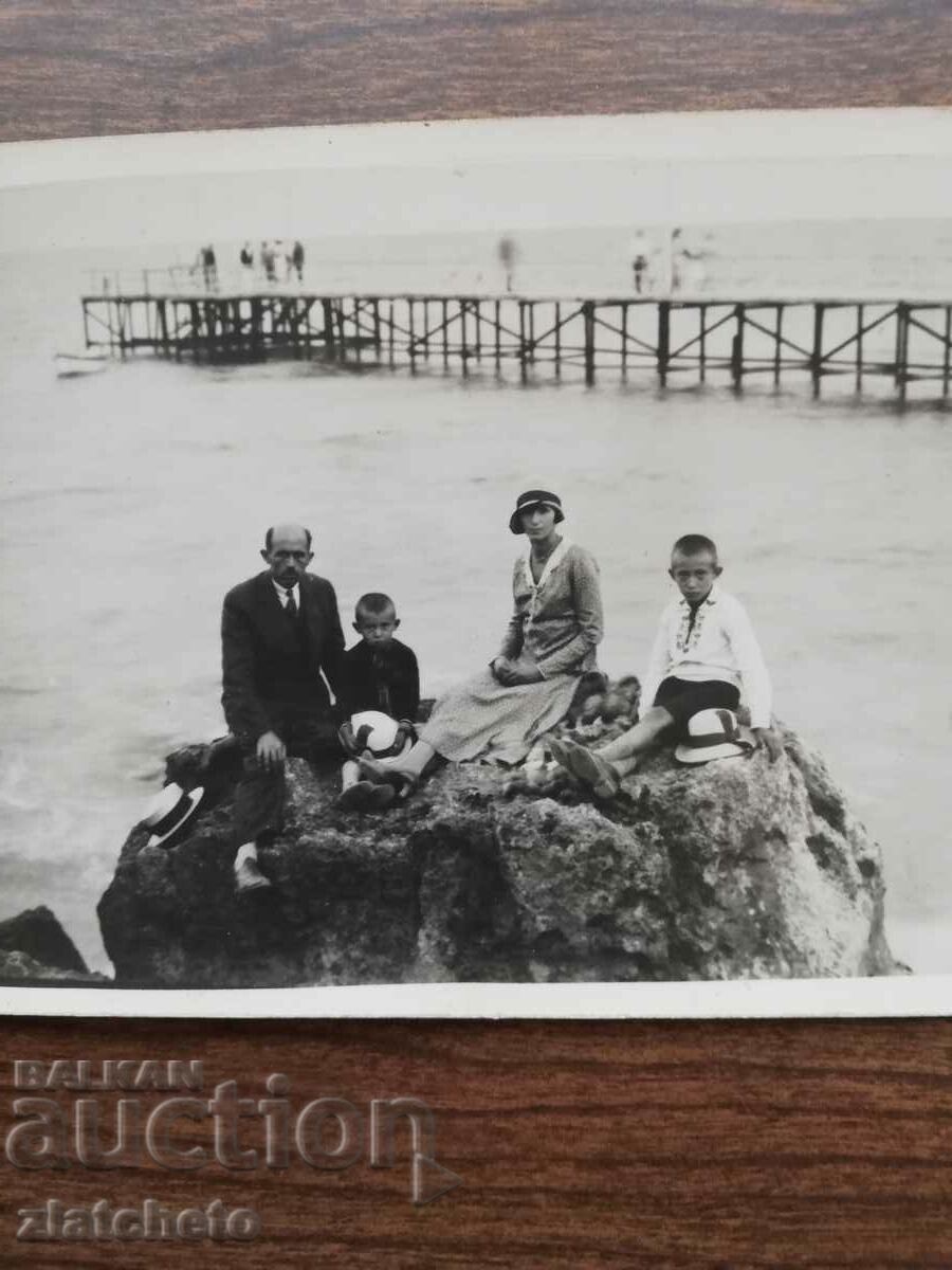 Old photo Kingdom of Bulgaria - Burgas, quay with price 10.00 BGN | € 5.11 Old photo Kingdom of Bulgaria - Burgas, quay with price 10.00 BGN | € 5.11