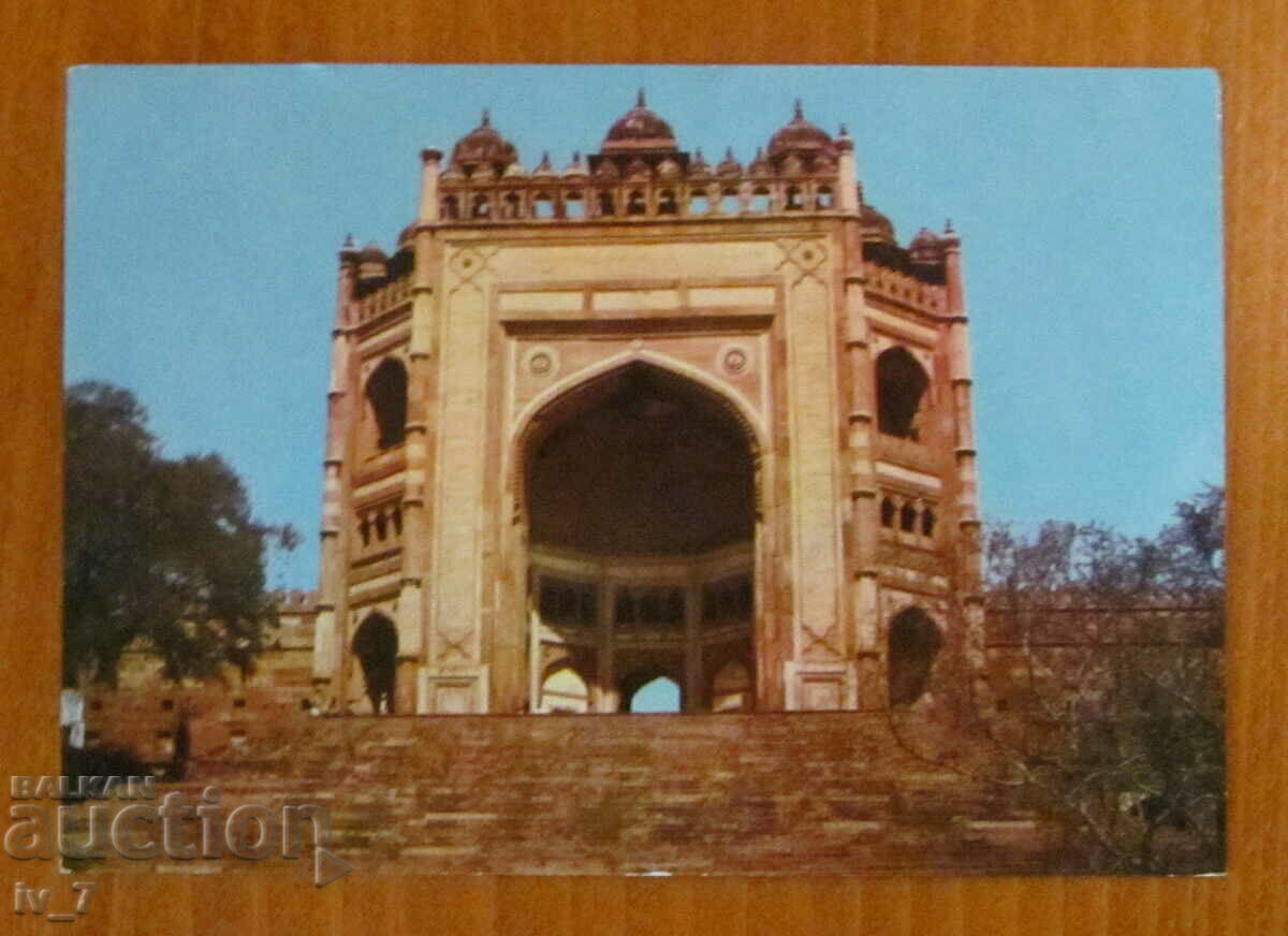KARTICHKA, India - „Poarta Victoriei” în Fatehpur Sikri