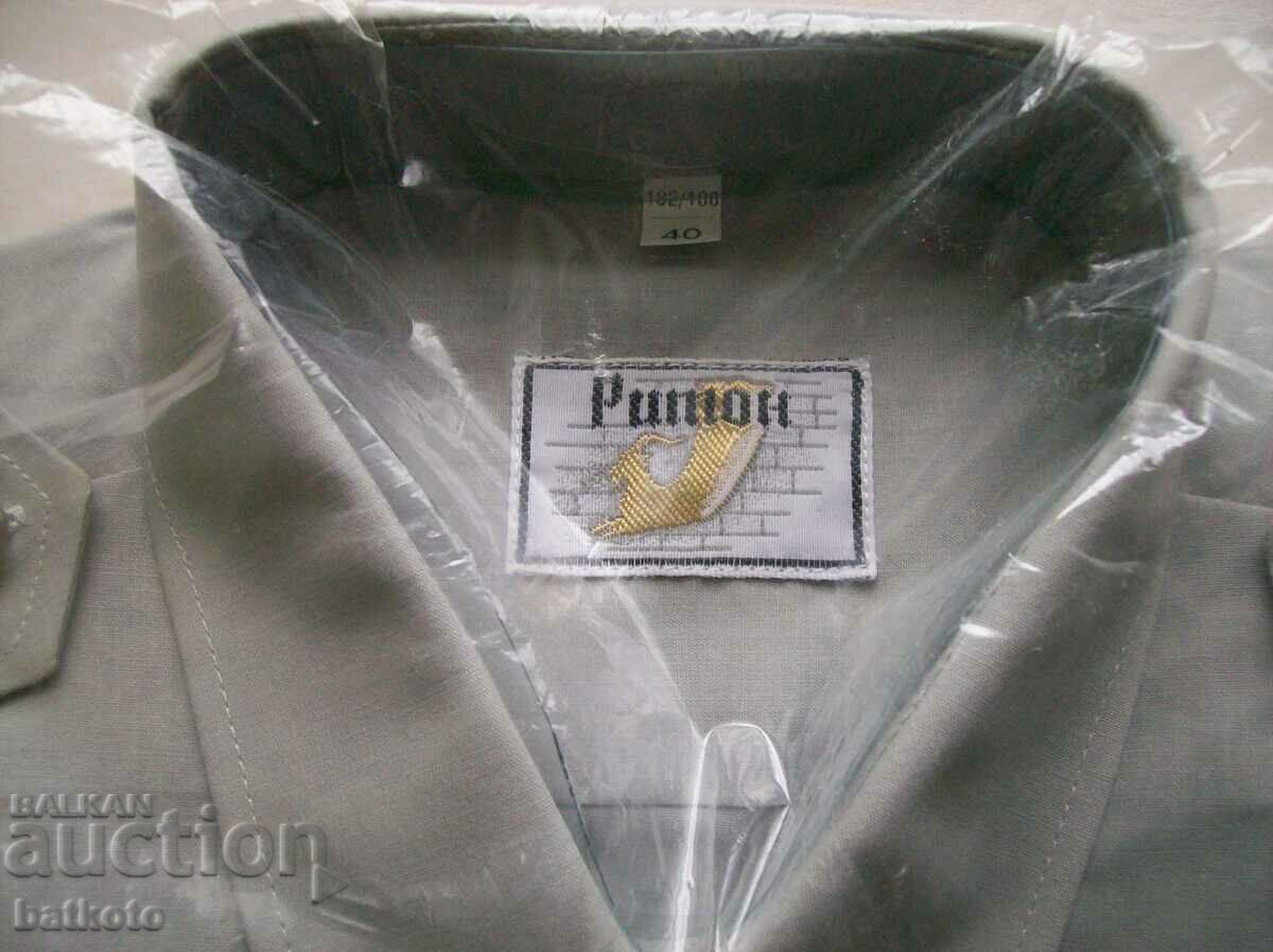 Cămașă nouă pentru bărbați - mânecă scurtă cu preț 12.00 BGN | € 6.14 Cămașă nouă pentru bărbați - mânecă scurtă cu preț 12.00 BGN | € 6.14