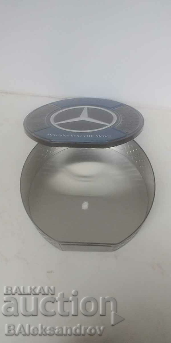 Large lamarinenes box for collection with price 9.00 BGN | € 4.60 Large lamarinenes box for collection with price 9.00 BGN | € 4.60