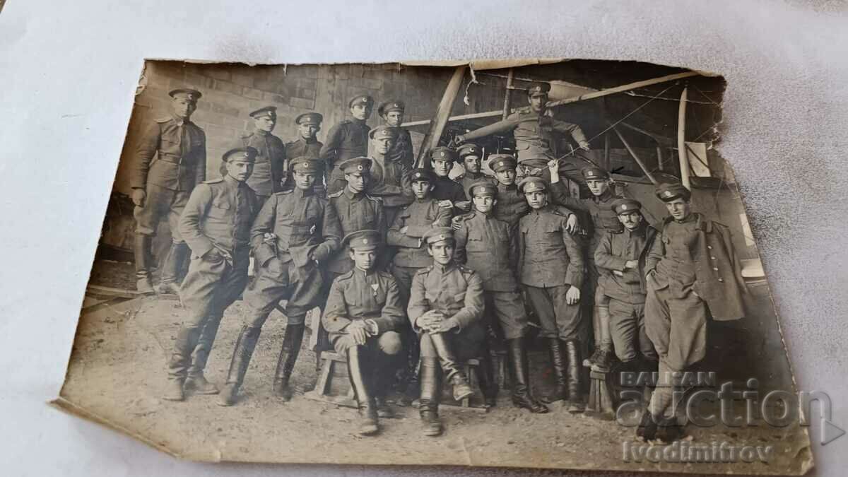 Photo Bozhurishte Pilots with their instructors Photo Bozhurishte Pilots with their instructors