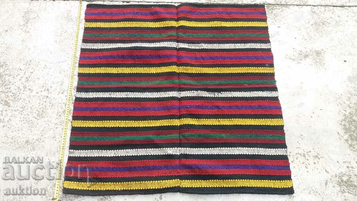 PĂTURĂ REVIVAL, MEZAL - TESTURĂ DE LÂNĂ cu preț 9.99 BGN | € 5.11