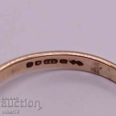 9K GOLD RING WITH GARNET - 5 9K GOLD RING WITH GARNET - 5