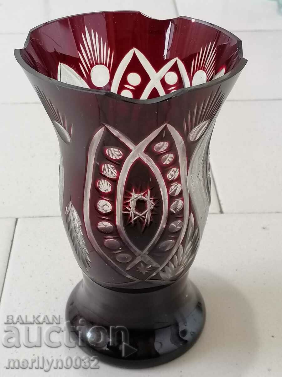 Стара ваза червено стъкло Бохемия