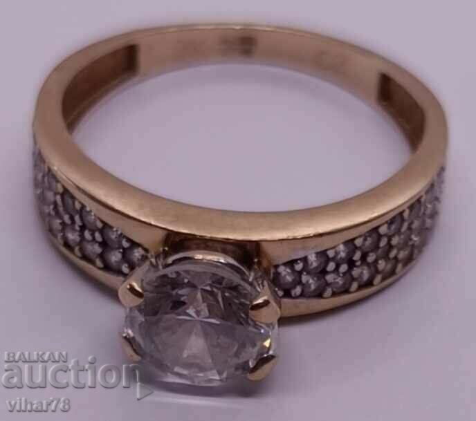 9K GOLD RING WITH ZIRCONIA - 5 9K GOLD RING WITH ZIRCONIA - 5