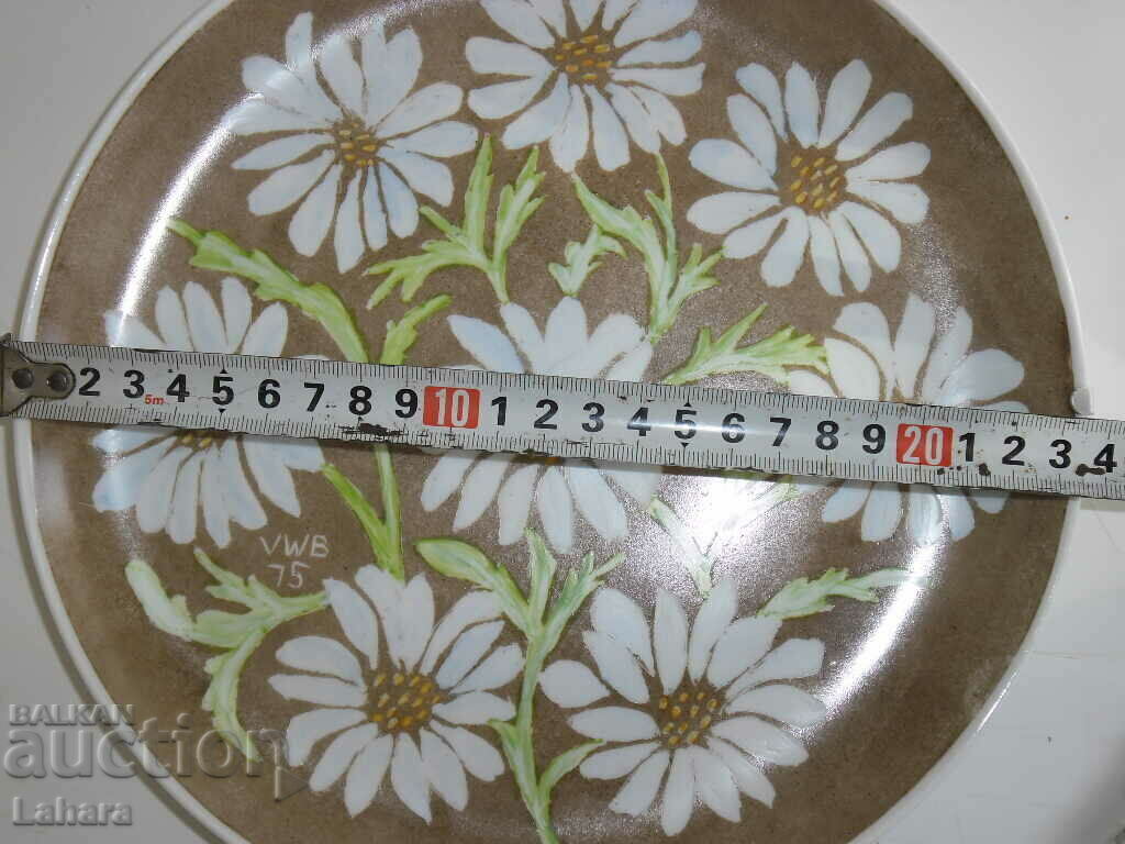 Auction Author's porcelain plate Auction Author's porcelain plate