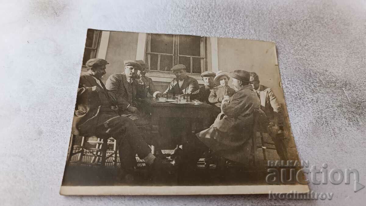Photo Yakoruda Men drinking 1932