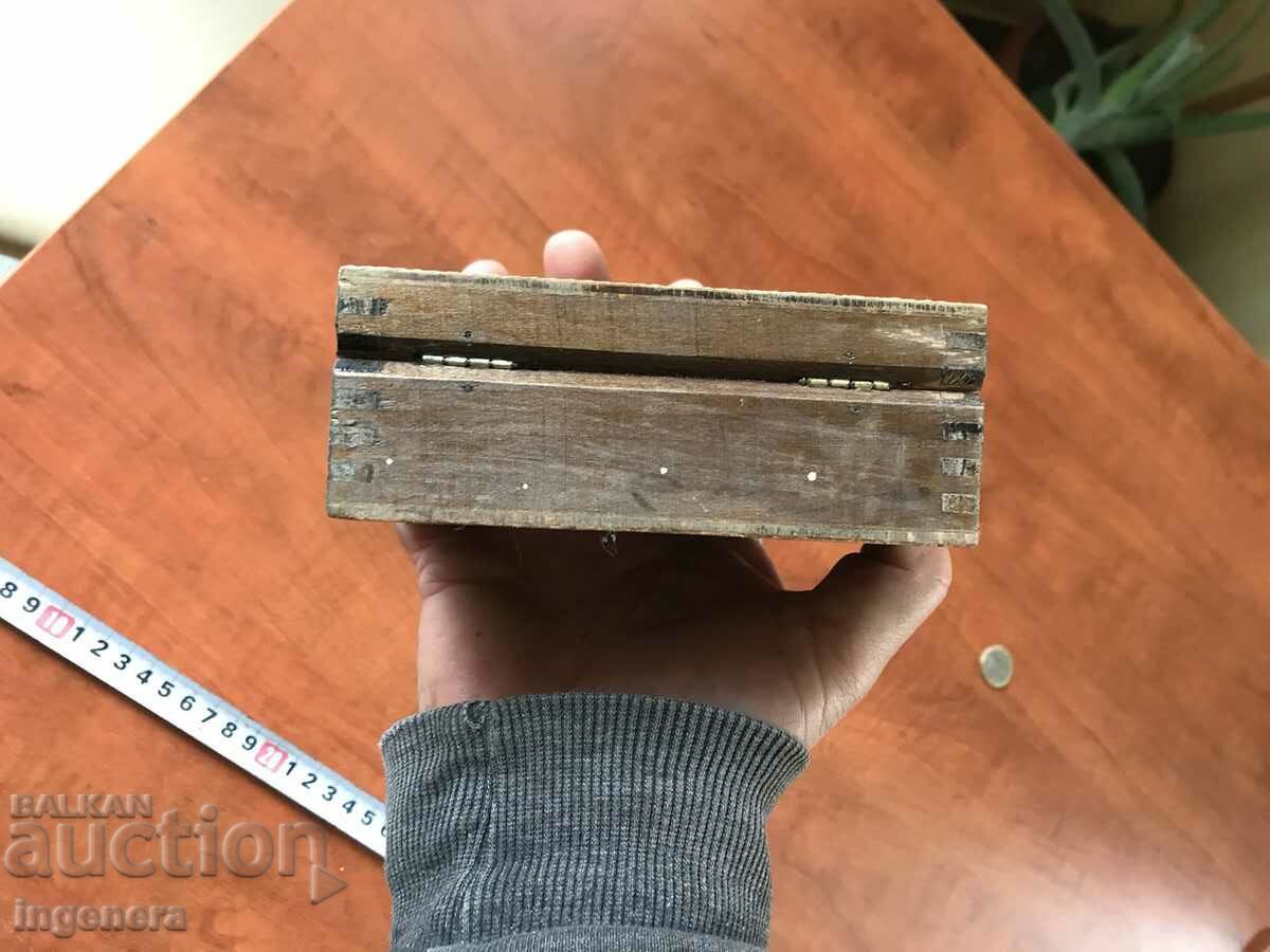 Delivery of BOX BOX WOOD PYROGRAPHED PAINTED COLOR Delivery of BOX BOX WOOD PYROGRAPHED PAINTED COLOR