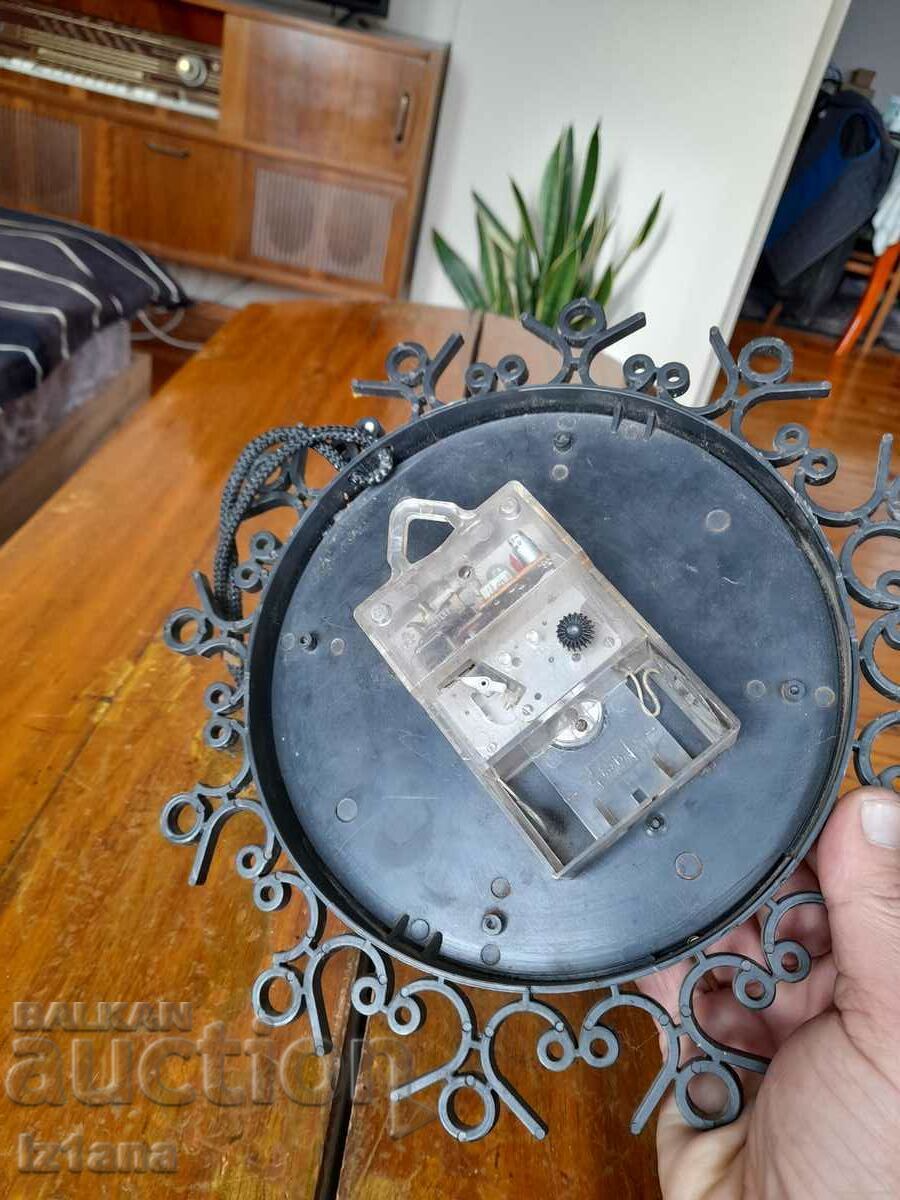 Auction  Jantar wall clock