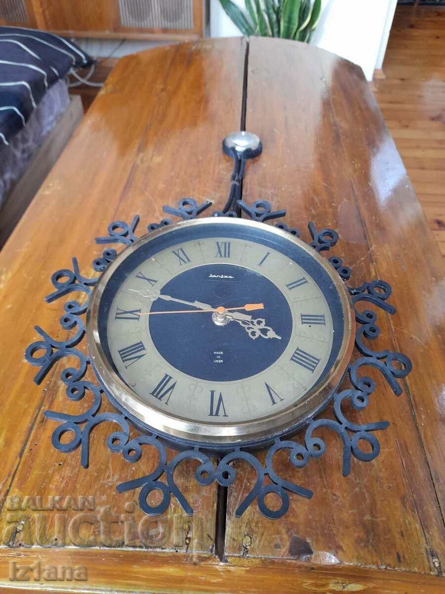 Jantar wall clock
