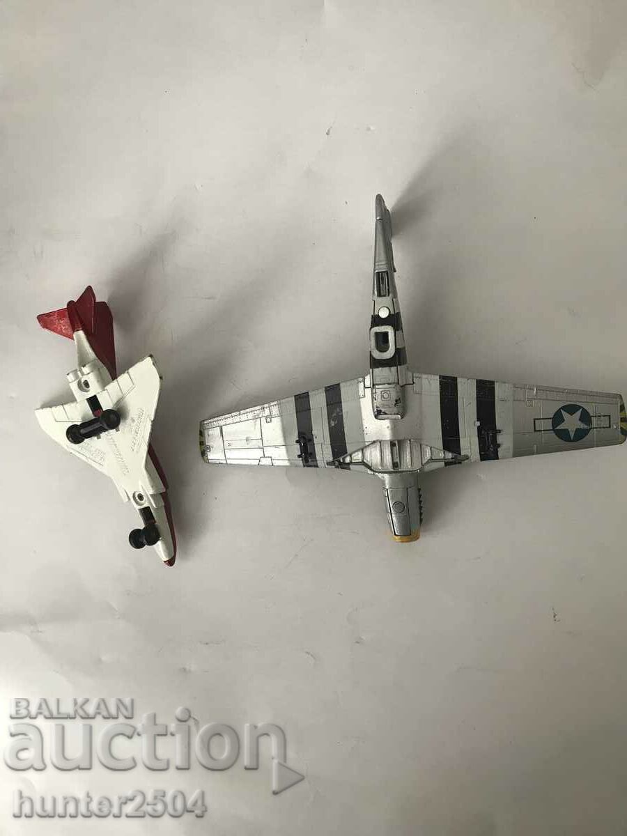 Airplanes-metal, 2 pcs. with price 11.95 BGN | € 6.11 Airplanes-metal, 2 pcs. with price 11.95 BGN | € 6.11