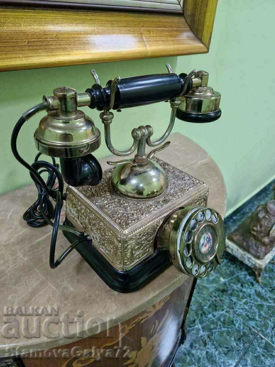 Licitație Excelent telefon antic de colecție Licitație Excelent telefon antic de colecție