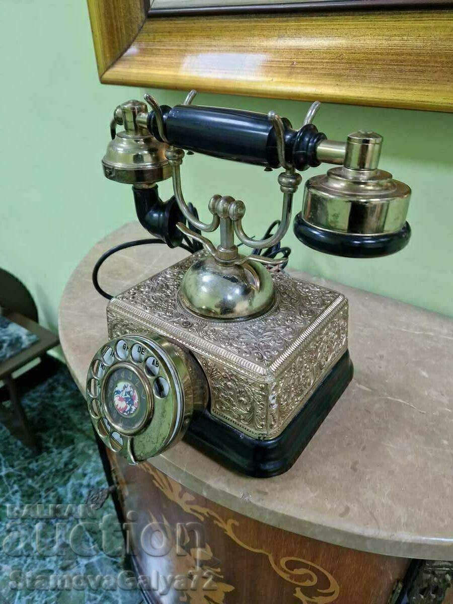 Livrarea Excelent telefon antic de colecție