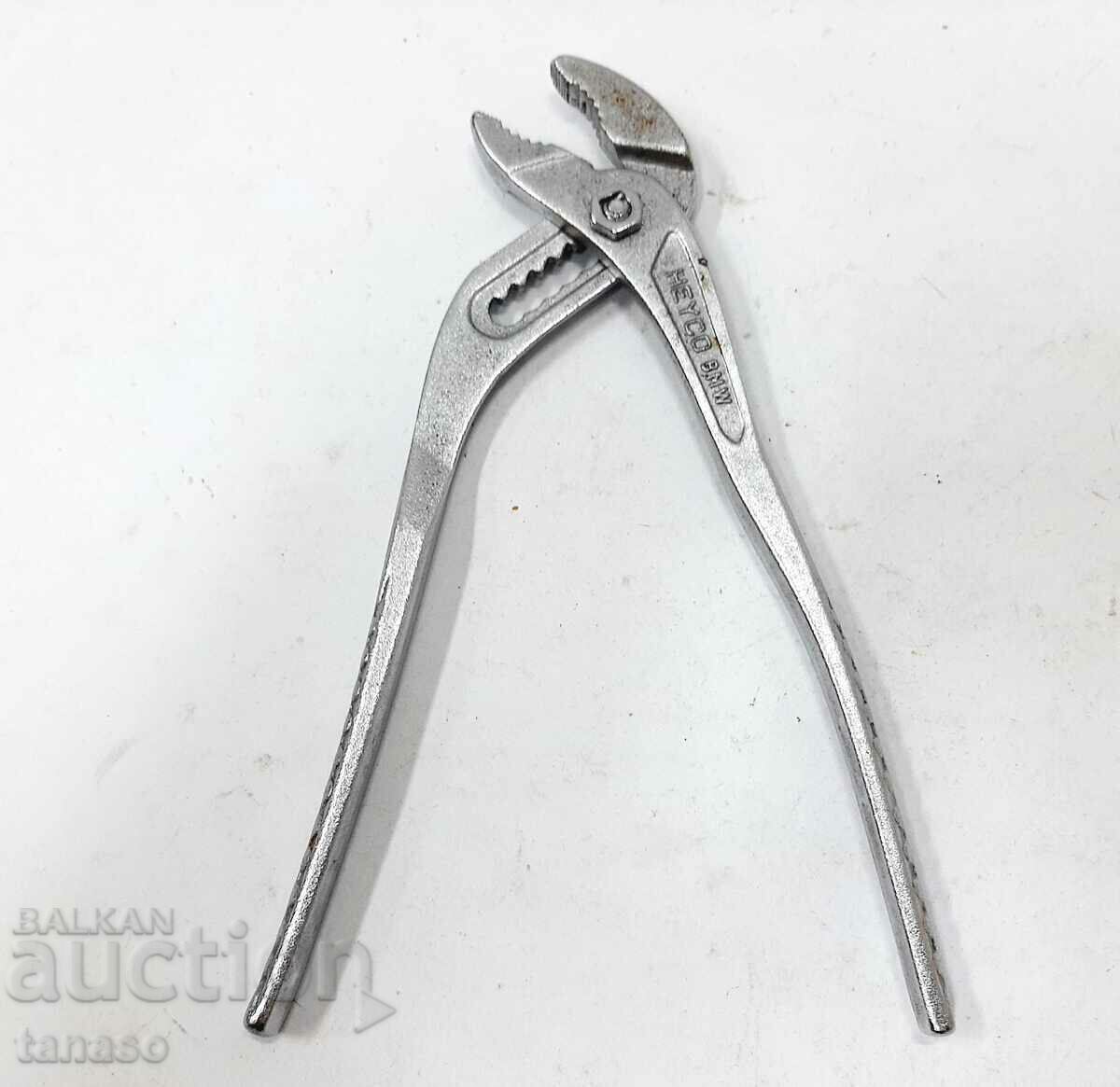 German Heyco BMW pliers (10.4) with price 25.00 BGN | € 12.78 German Heyco BMW pliers (10.4) with price 25.00 BGN | € 12.78