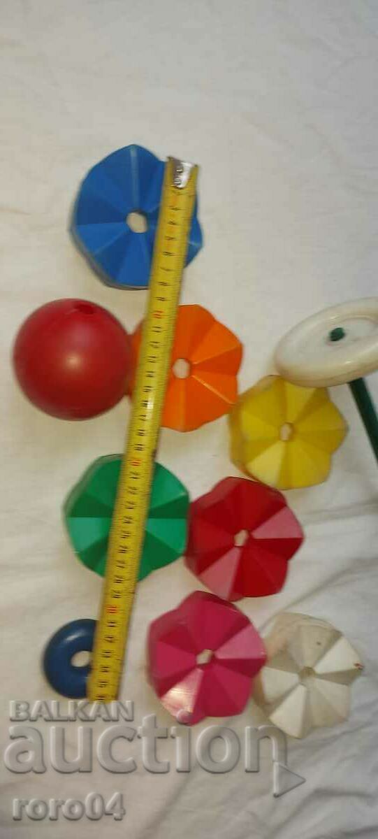 Auction  FUN TOY - EARLY SOC. SAMPLE