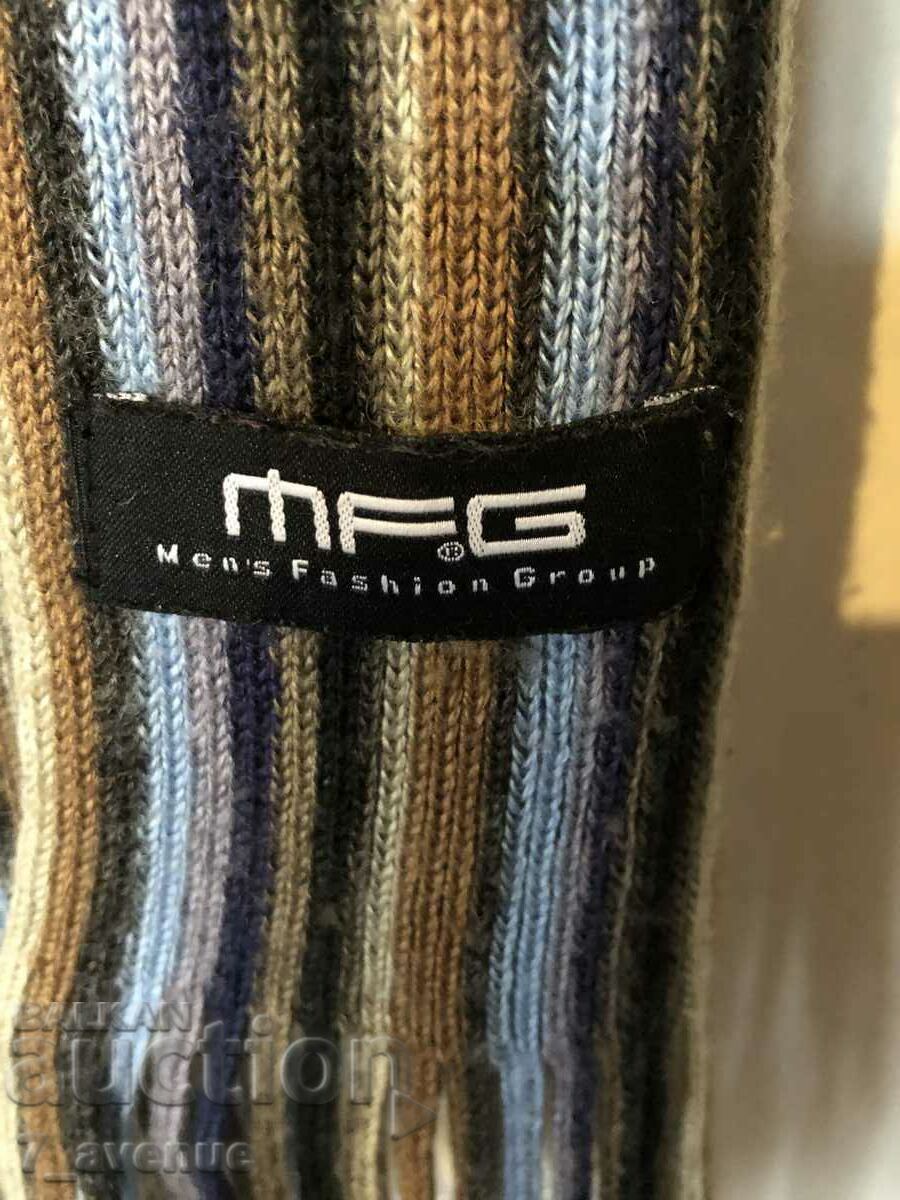 EșARFĂ 180/30cm, 50% lână cu preț 11.00 BGN | € 5.62