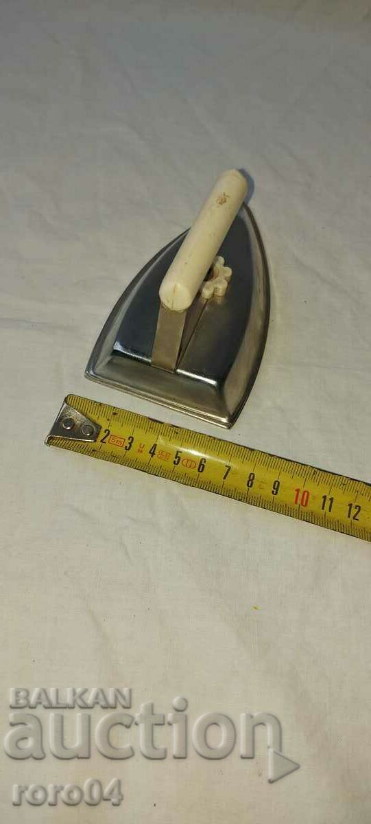 Auction  IRON