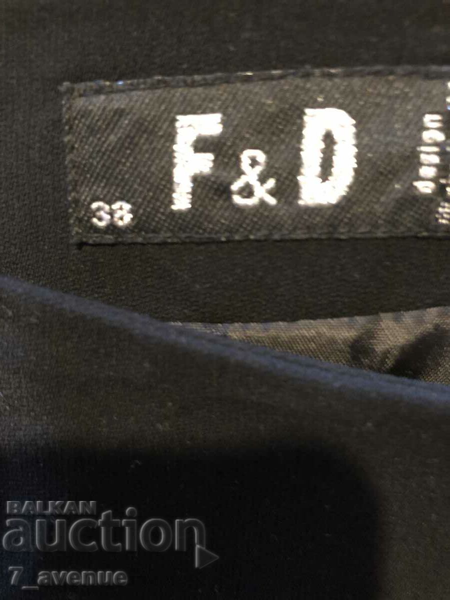 Licitație FUSTA originala