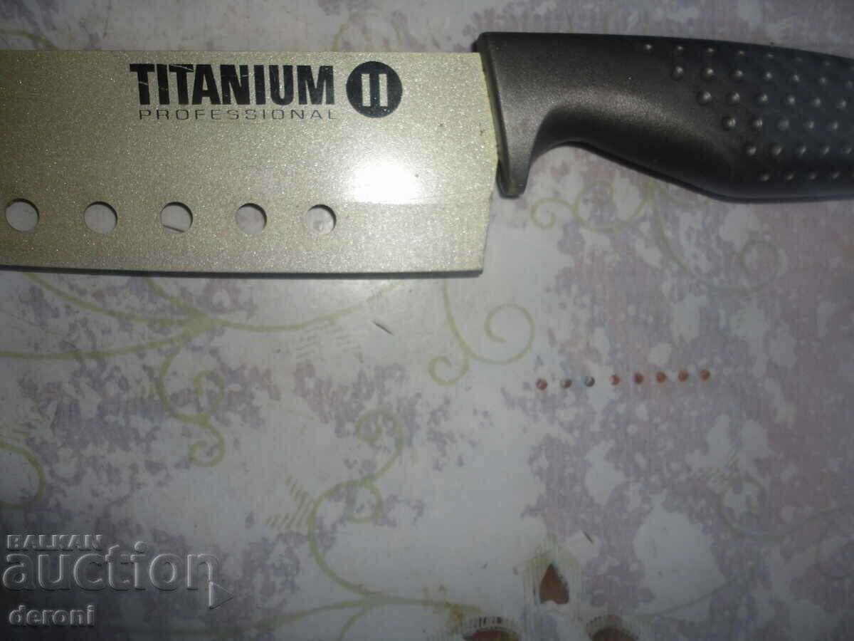 Auction A great Titanium knife Auction A great Titanium knife