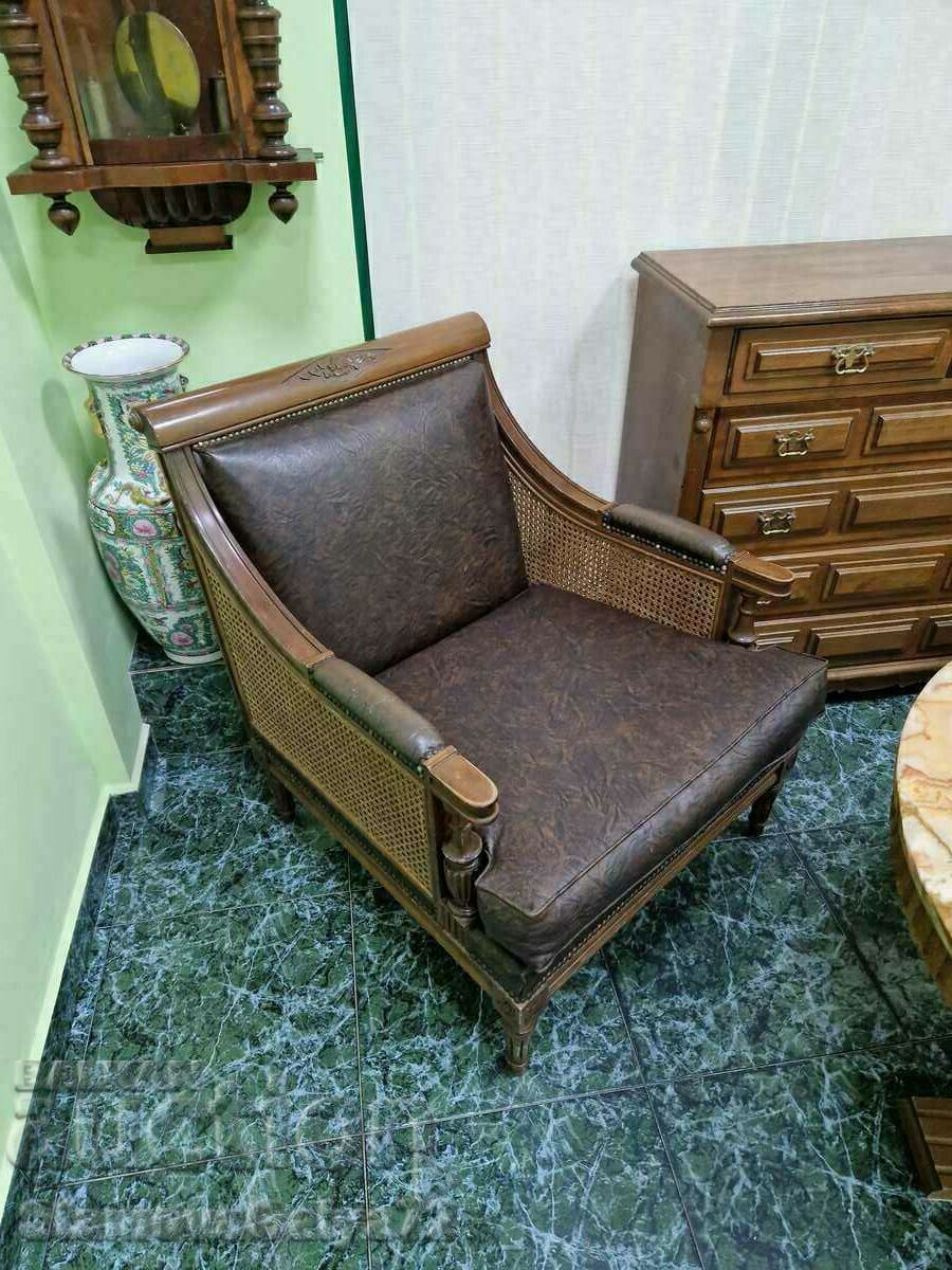 Ένα ζευγάρι όμορφες πολυθρόνες αντίκες με τιμή € 204.01 | 399.01 BGN