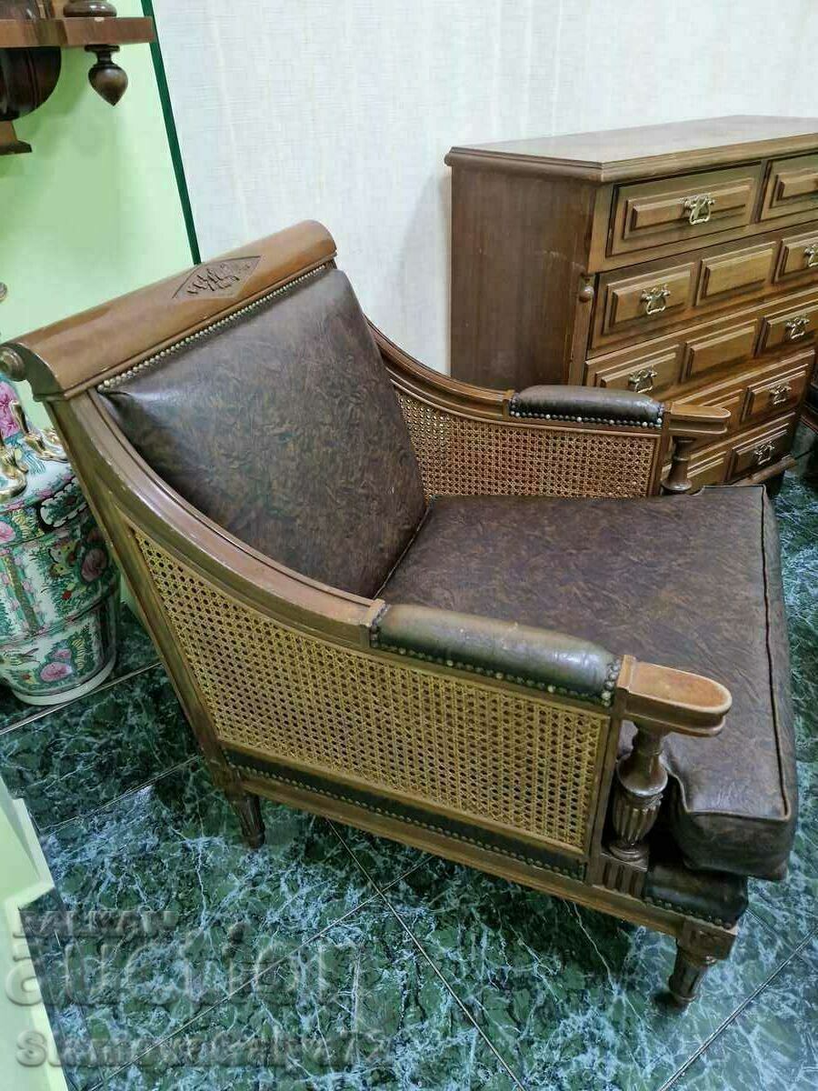 Ένα ζευγάρι όμορφες πολυθρόνες αντίκες - 5