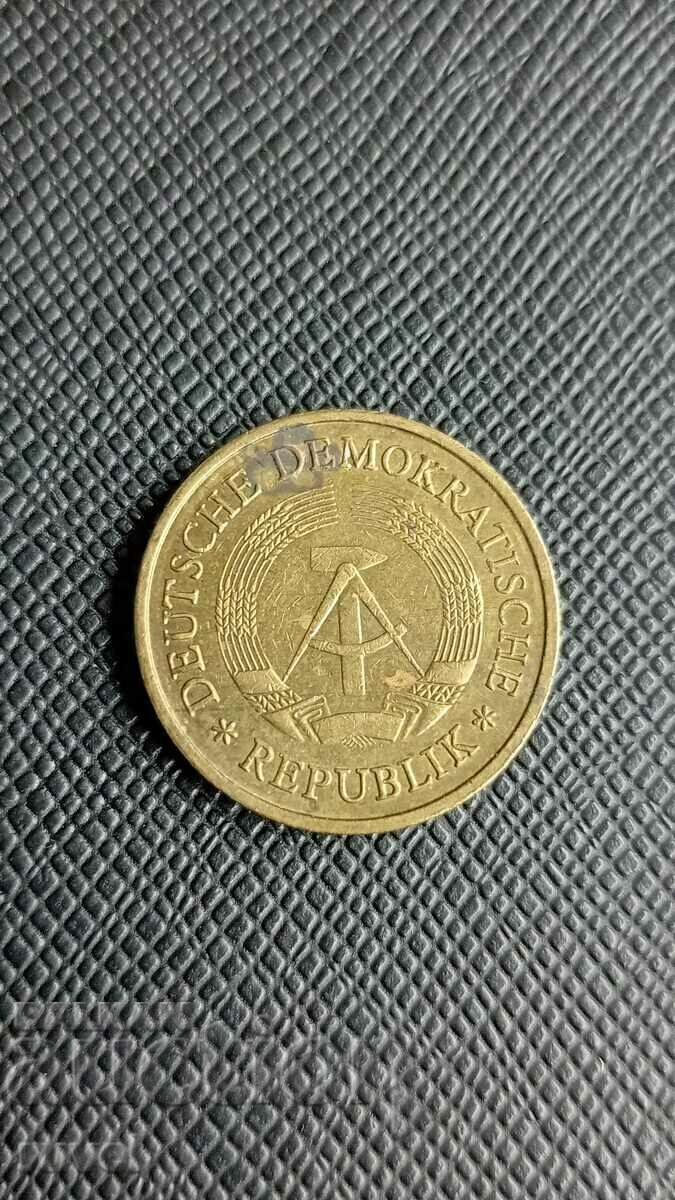 GDR 20 pfennig, 1969 with price 0.50 BGN | € 0.26 GDR 20 pfennig, 1969 with price 0.50 BGN | € 0.26