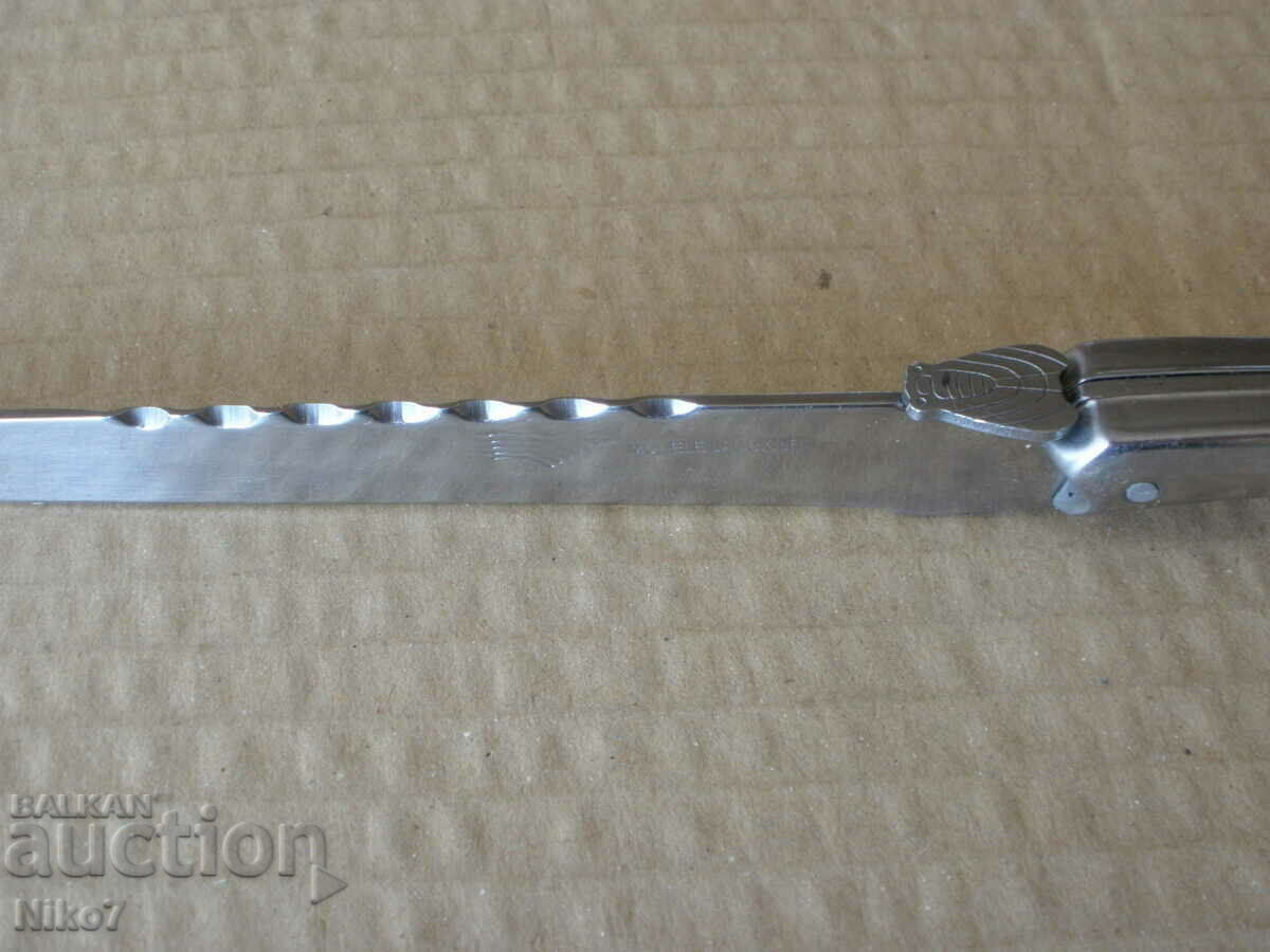 Delivery of Interesting knife "LAGUIOLE"