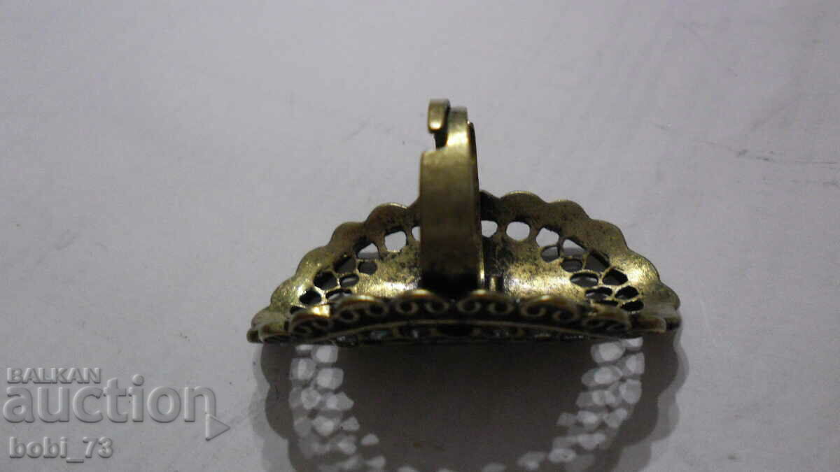 An old ring with price 10.00 BGN | € 5.11 An old ring with price 10.00 BGN | € 5.11
