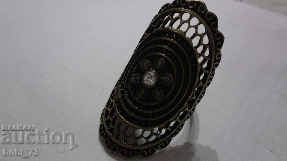 Auction An old ring Auction An old ring