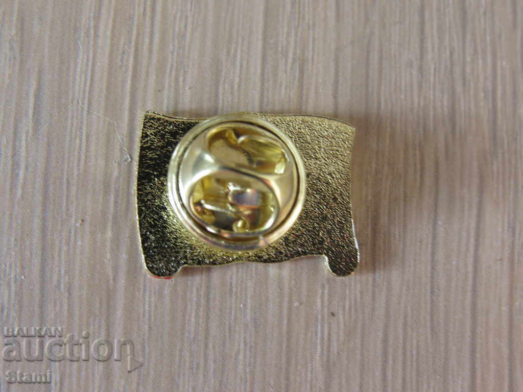 Auction Canadian flag badge Auction Canadian flag badge