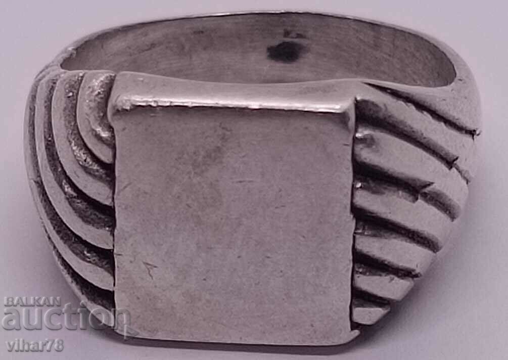 Auction  Silver ring