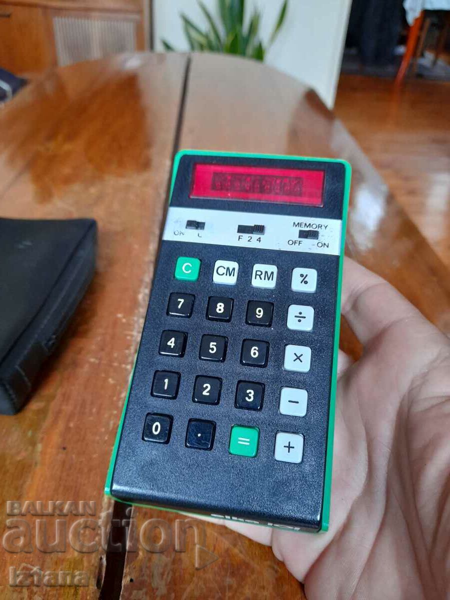 Licitație Vechiul calculator Elka 101