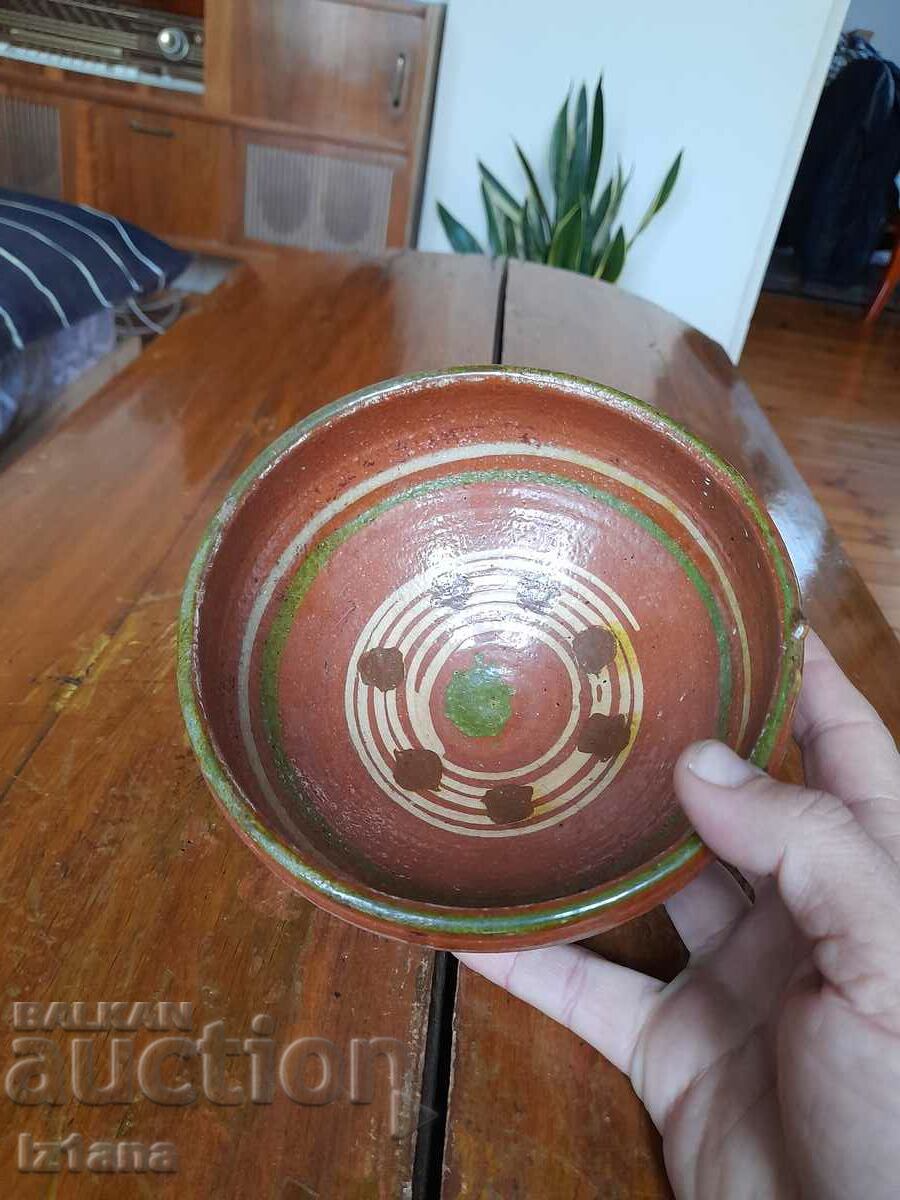 Delivery of Old ceramic pot Delivery of Old ceramic pot