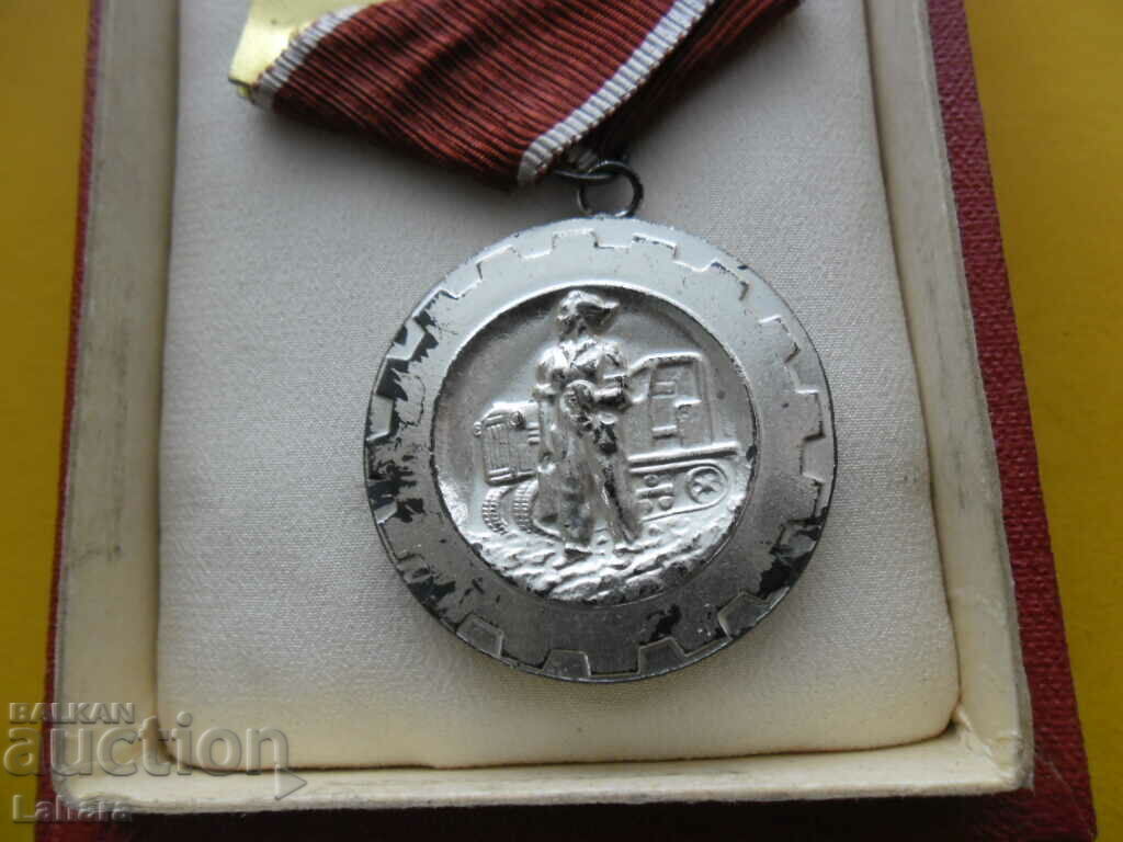 Delivery of Medal for Labor Distinction Delivery of Medal for Labor Distinction