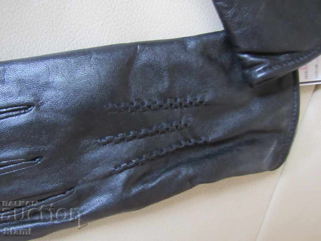 Black men's leather gloves with genuine leather lining, with price 38.00 BGN | € 19.43