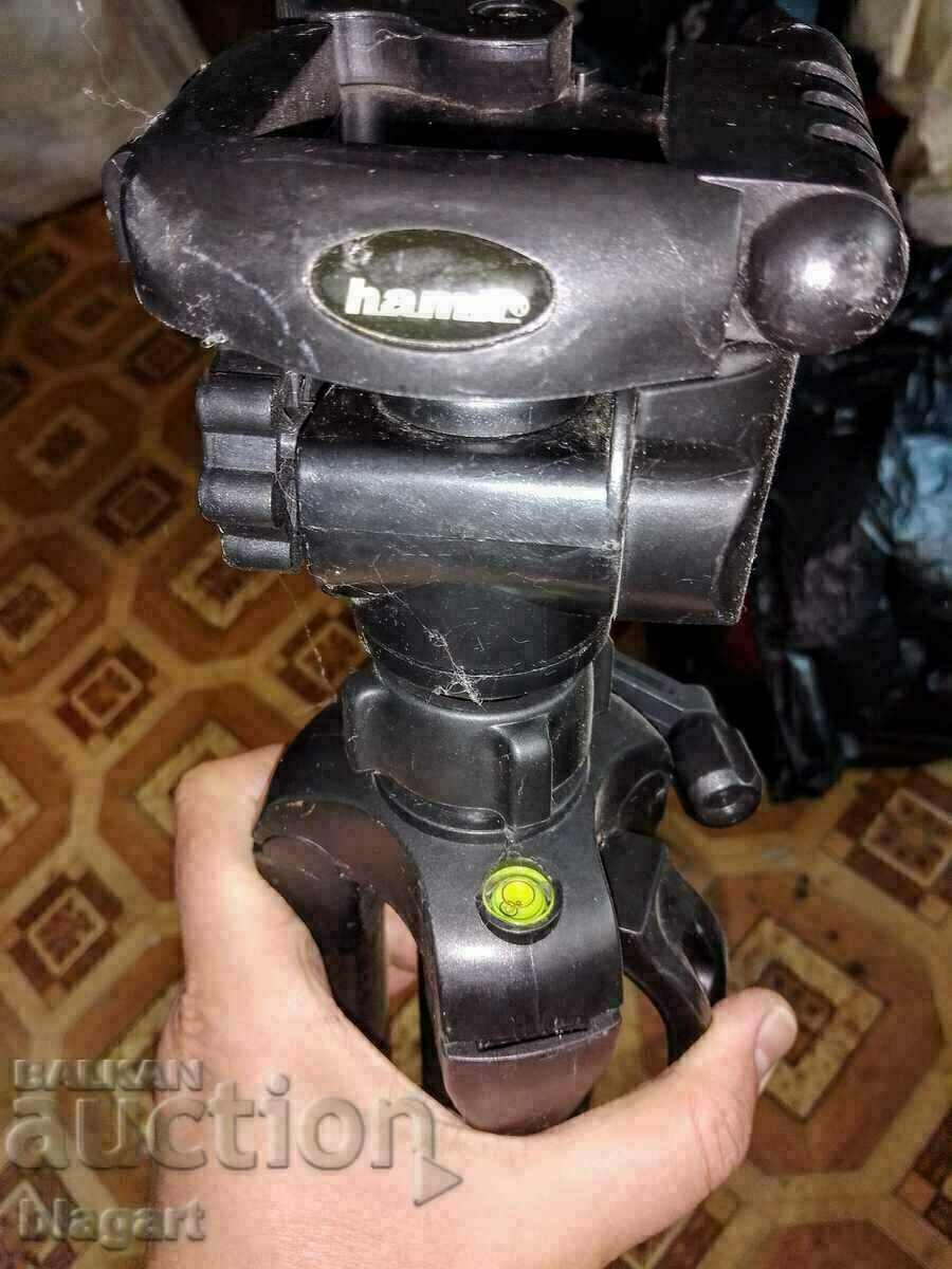 Trepied foto profesional din aluminiu cu preț 35.00 BGN | € 17.90