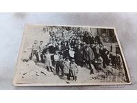 Foto Constanca Bărbați, femei și copii la fundațiile construcțiilor 1934