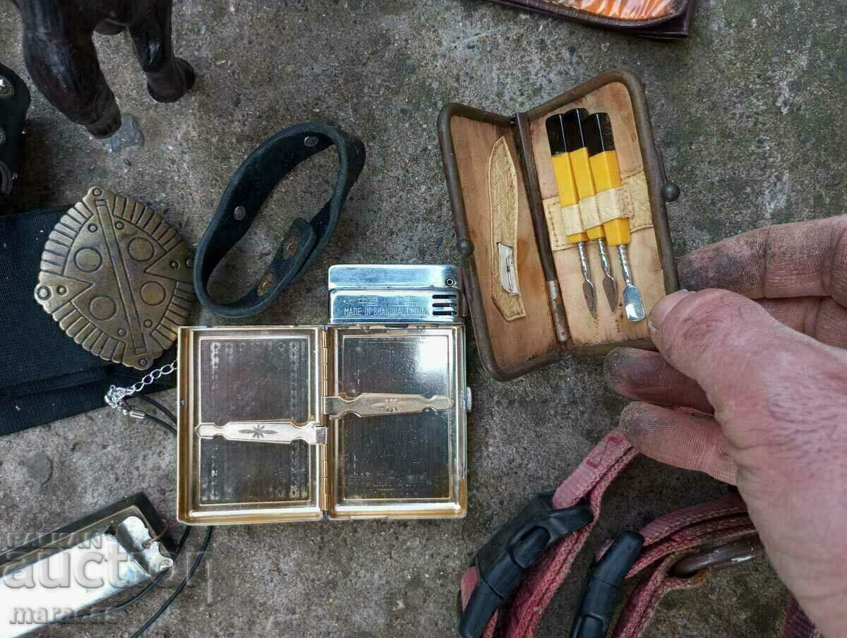 Auction Lot of old items Auction Lot of old items