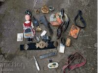 Πολλά παλιά αντικείμενα