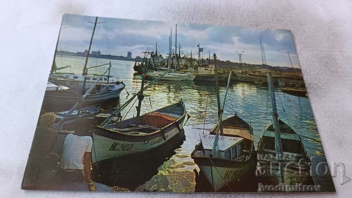Пощенска картичка Несебър Пристанището 1988