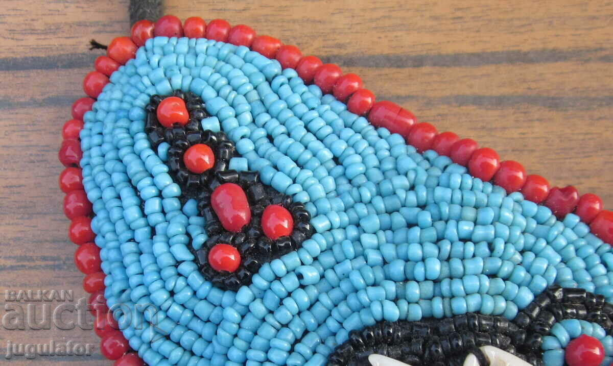 Delivery of folk bead jewelry embroidered with glass beads Delivery of folk bead jewelry embroidered with glass beads