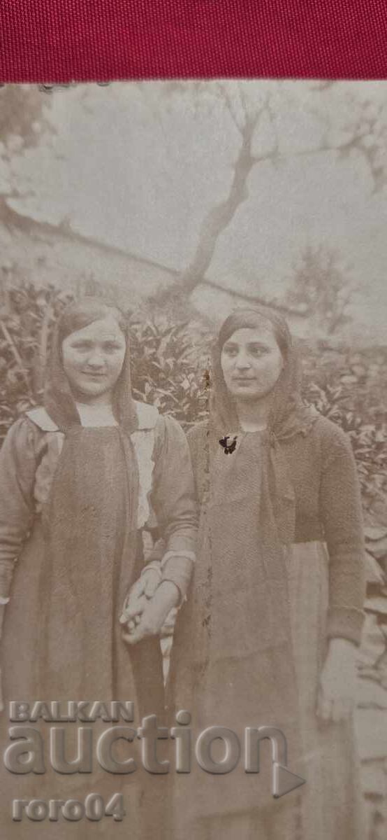 HRISTO YONCHEV - KRISKARETS ( 1879 - 1950 ) LANDSCAPE with price 17.00 BGN | € 8.69 HRISTO YONCHEV - KRISKARETS ( 1879 - 1950 ) LANDSCAPE with price 17.00 BGN | € 8.69