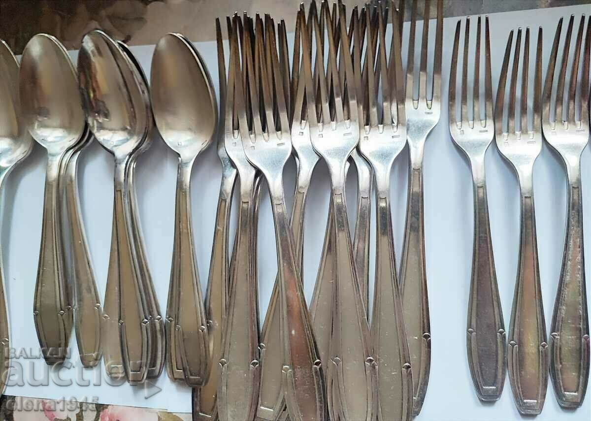 Παράδοση Αντικέ επάργυρα μαχαιροπίρουνα Παράδοση Αντικέ επάργυρα μαχαιροπίρουνα