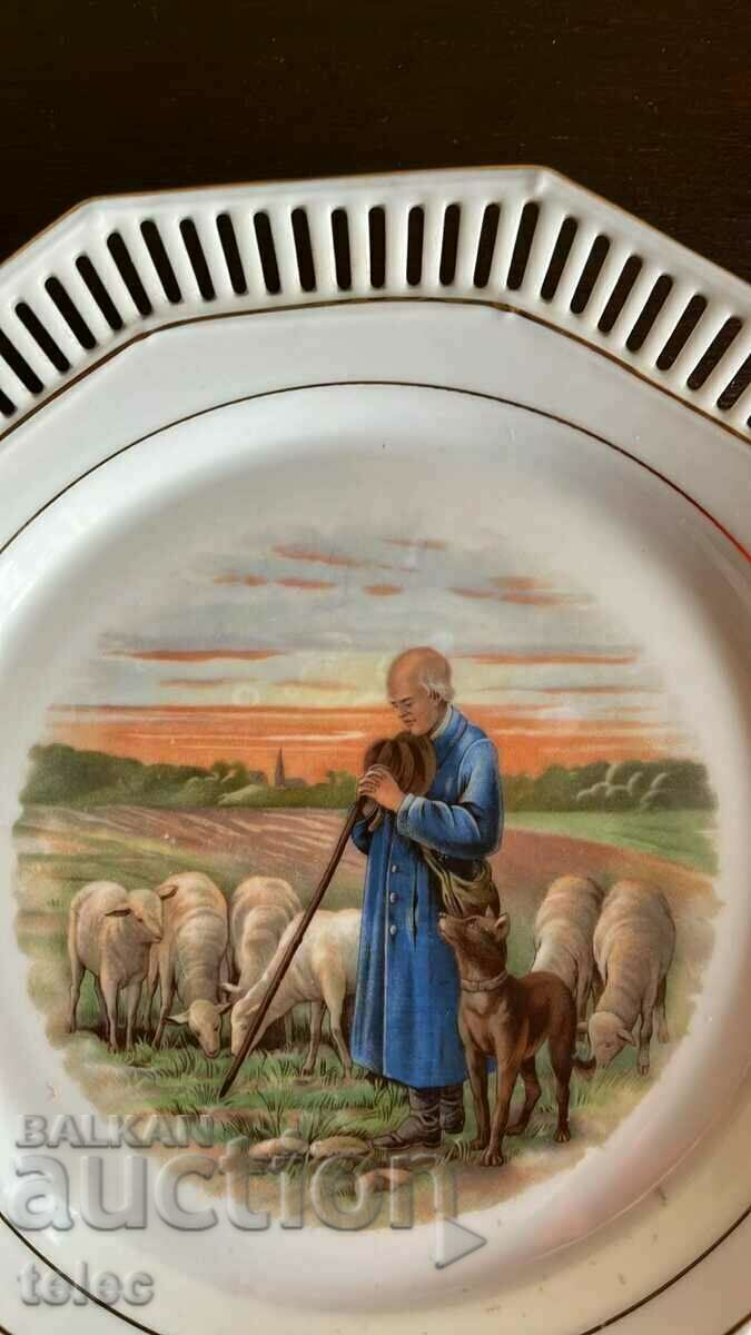 Collector's plate - old quality German porcelain with price 23.00 BGN | € 11.76 Collector's plate - old quality German porcelain with price 23.00 BGN | € 11.76