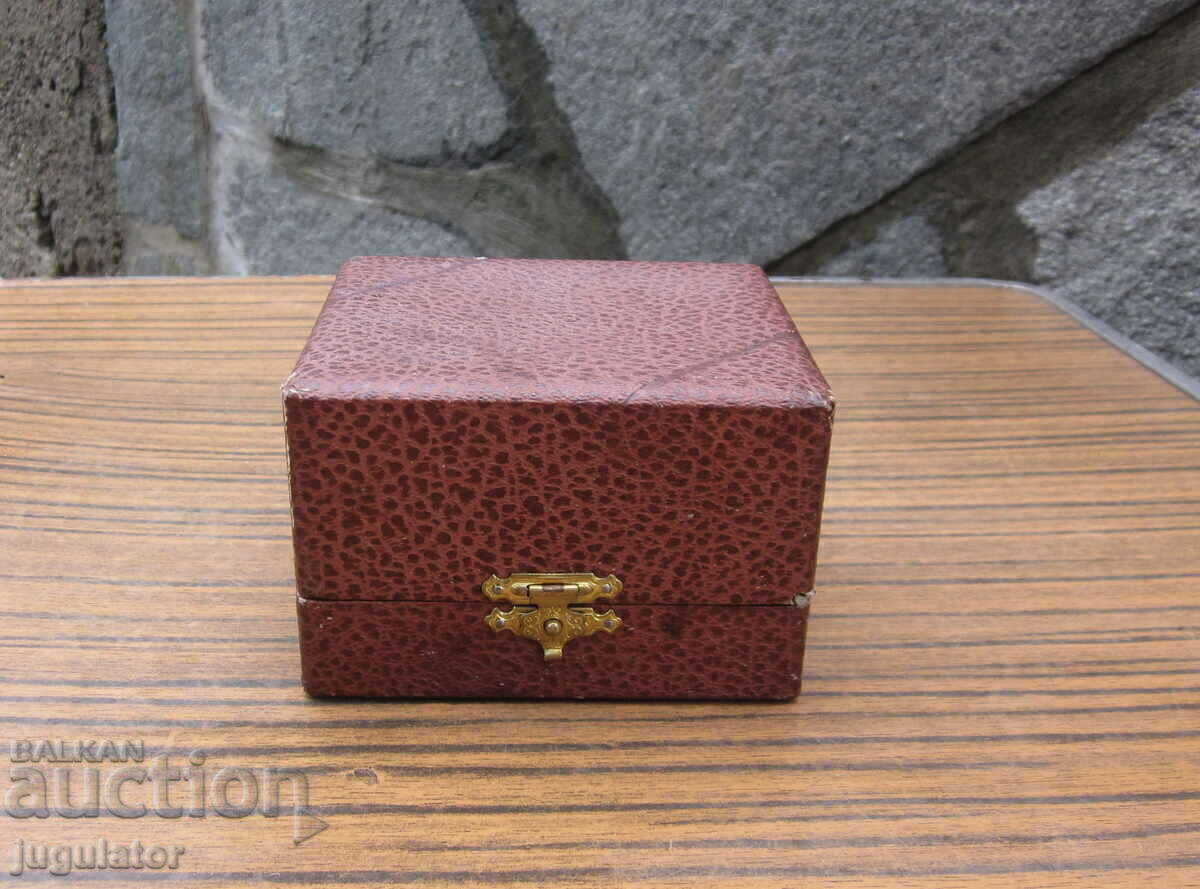 Auction  old vintage French box pocket watch box